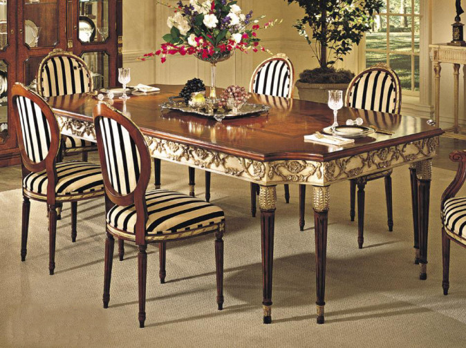 Стол обеденный V8
