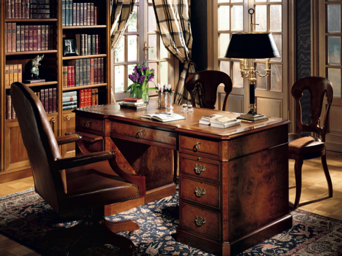 Стол письменный 812/Bis