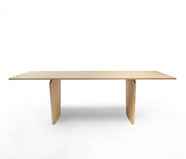 Стол обеденный Navalia