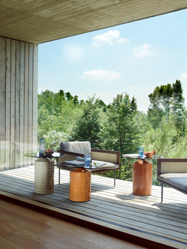 Столик журнальный Hishi