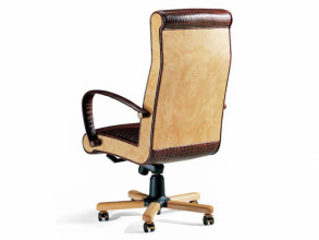 Кресло руководителя Eaton Wood