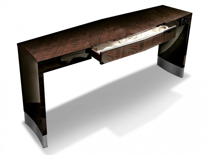 Консоль Vogue