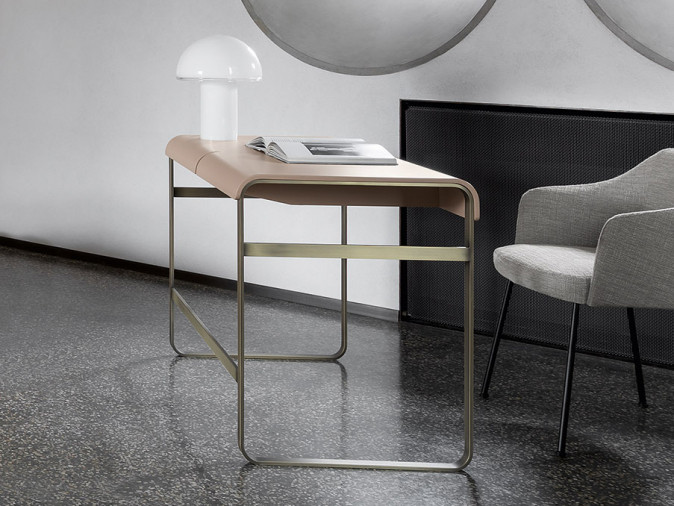 Стол письменный Alphabet