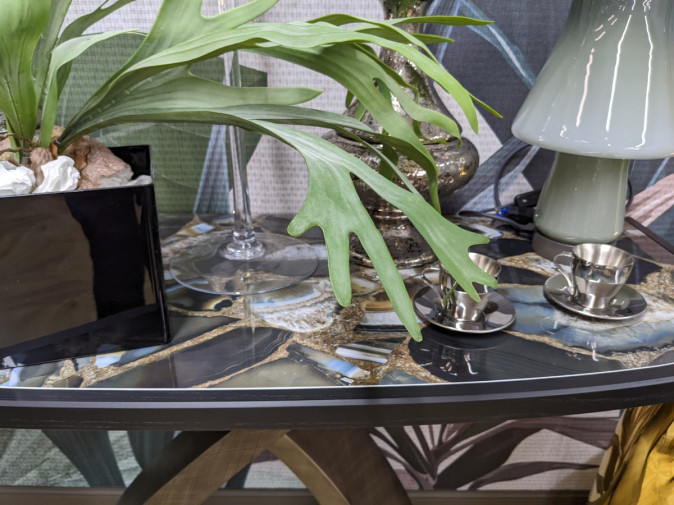 Консоль Eliseo