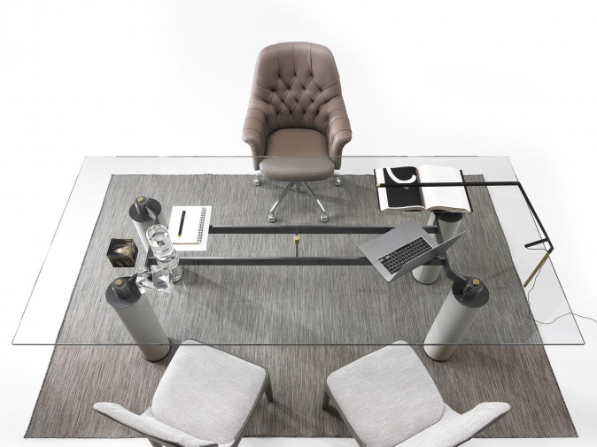 Стол письменный Anima