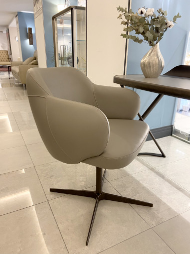 Стул Bombe X Leather Beige