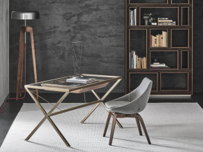 Стол письменный Stylo