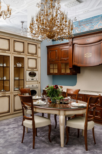 Стол обеденный Anton Ovale Gamba 700