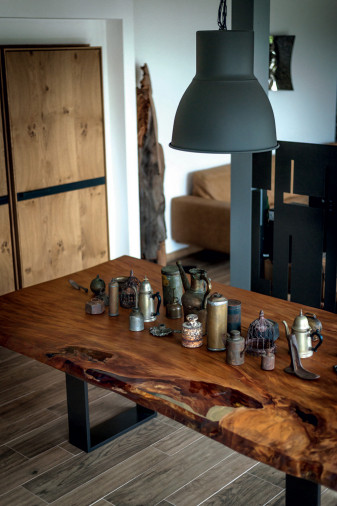 Стол обеденный Kauri Newton