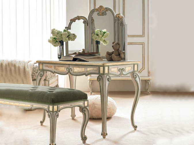 Туалетный столик 3737