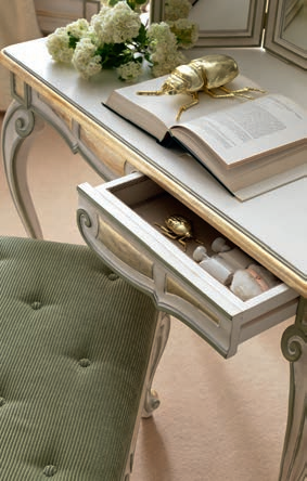 Туалетный столик 3737