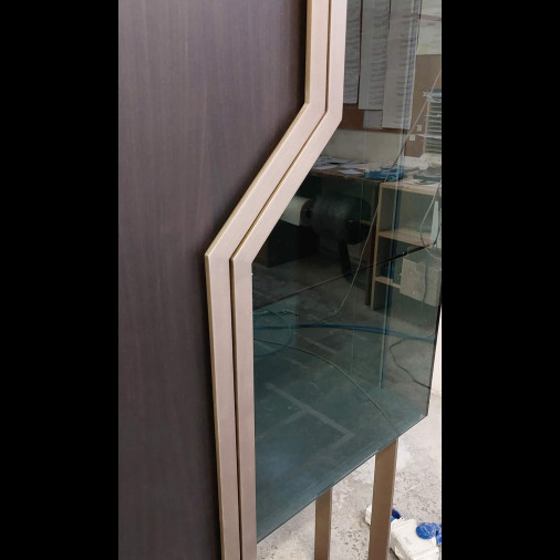 Витрина Runaway