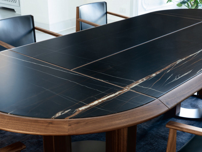 Стол обеденный Thayl