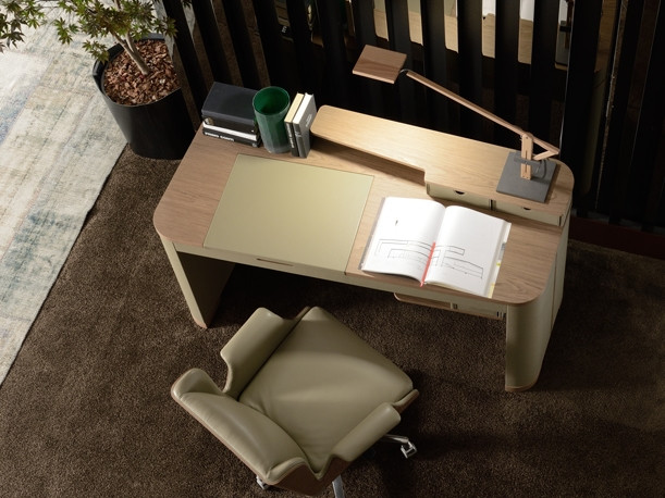 Стол письменный Artur