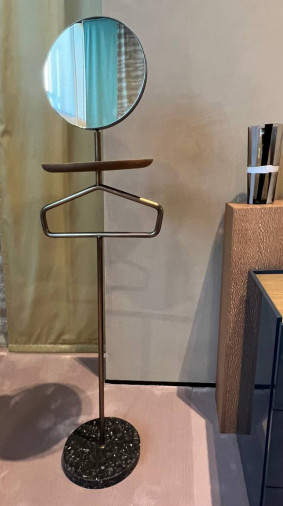 Вешалка Contralto