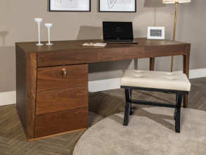 Стол письменный 21.57