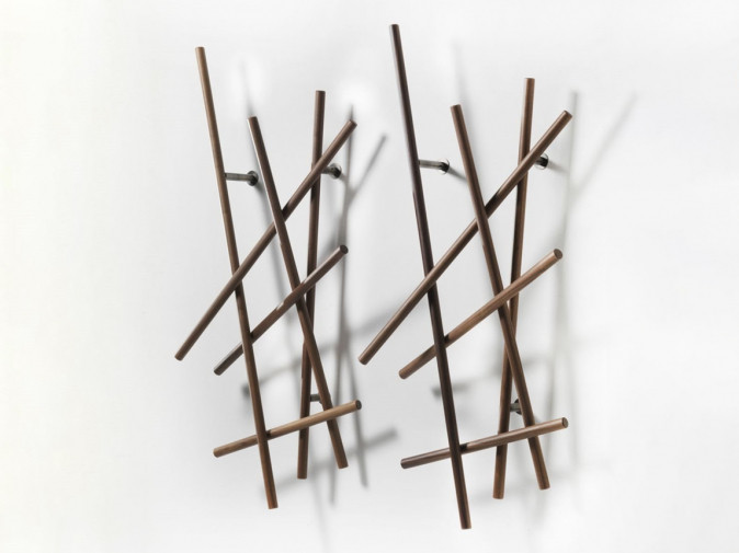 Вешалка Sketch