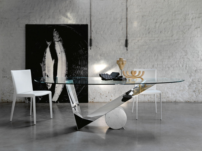 Стол обеденный Valentinox