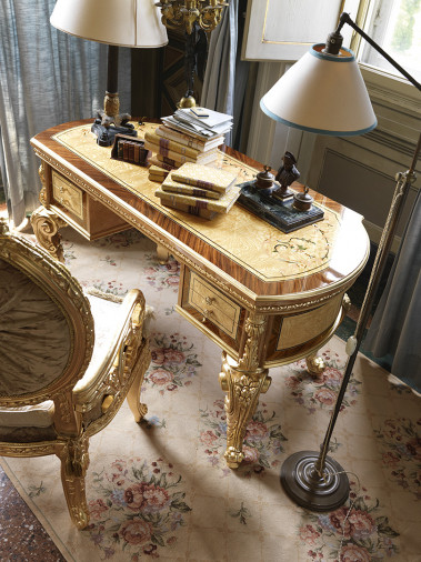 Стол письменный Vr.396