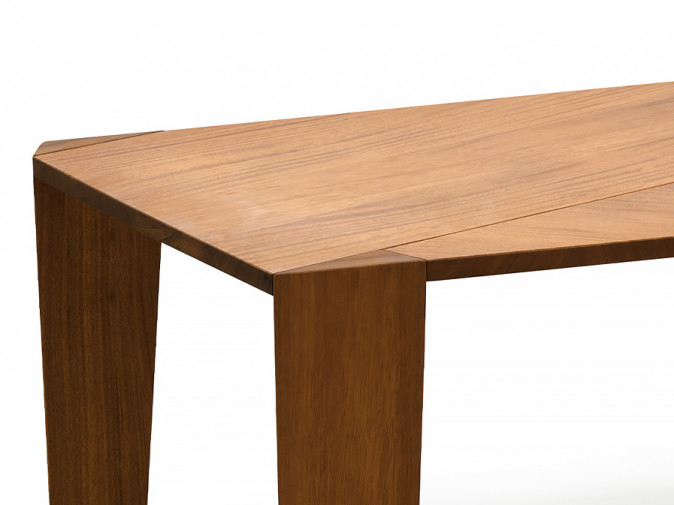 Стол обеденный The Legend