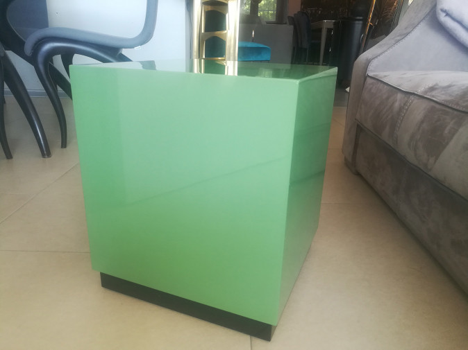 Столик журнальный Cube