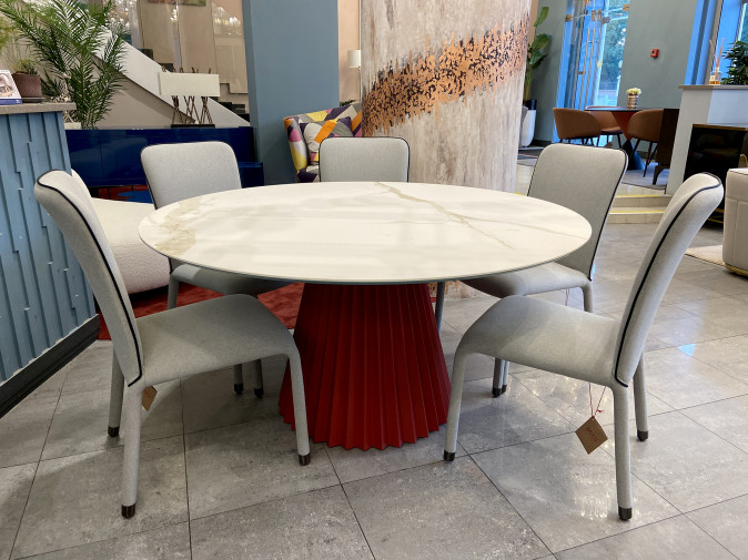 Стол обеденный Plisse