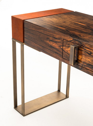 Консоль Montenapoleone