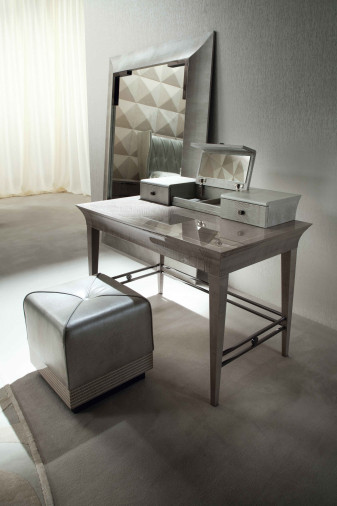 Туалетный столик 680/85