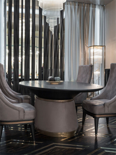 Стол обеденный Voyage