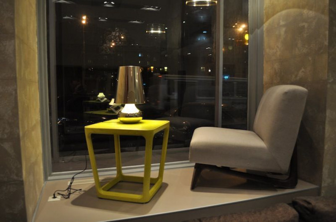 Столик журнальный York