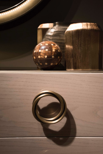 Тумбочка Hachev65