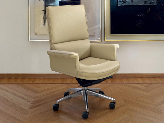 Кресло руководителя Cult