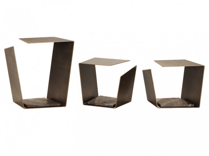 Столик журнальный Essential