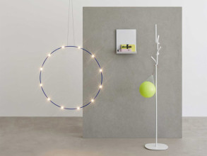 Вешалка Softer Than Steel