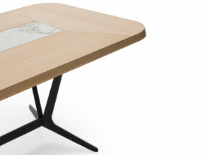 Стол обеденный Astrum