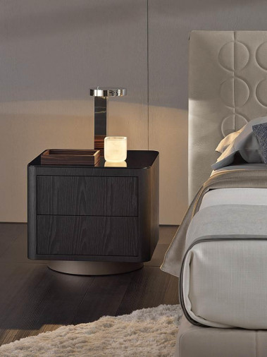 Тумбочка Milton