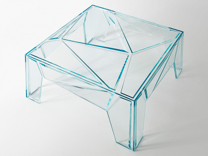 Столик журнальный Hypertable