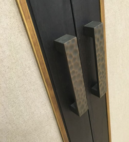 Шкаф Oak And Wallpaper