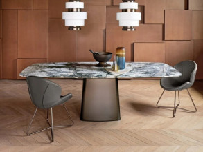 Стол обеденный Icon