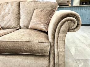 Диван Manhattan Braun (2 Seater)