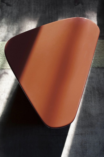 Столик журнальный Aegates