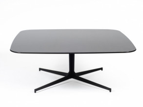 Столик журнальный Clyfford