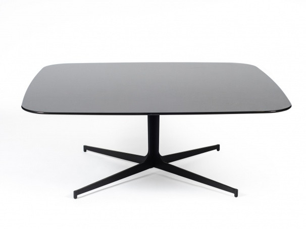 Столик журнальный Clyfford