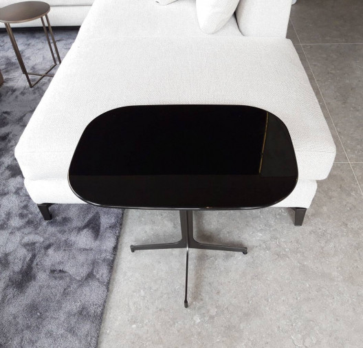 Столик журнальный Clyfford