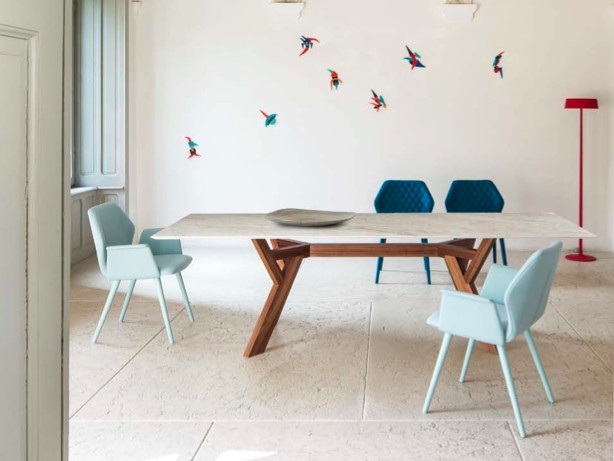 Стол обеденный Trigono