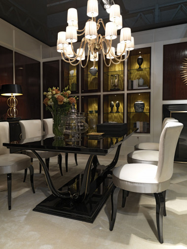 Стол обеденный Corallo