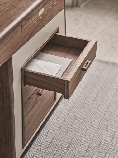 Стол письменный Midi