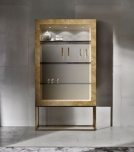 Витрина Madame