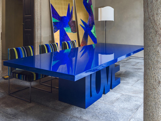 Стол обеденный Love