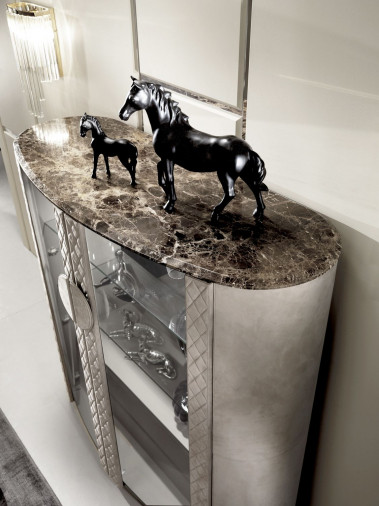 Витрина Vogue 1